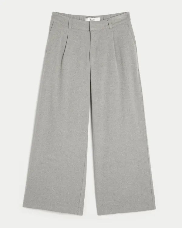 Hollister Livvy Ultra Low-Rise Super Baggy Pants