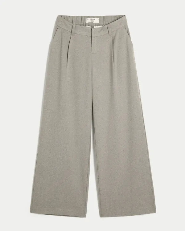 Hollister Livvy Ultra Low-Rise Pleated Super Baggy Pants