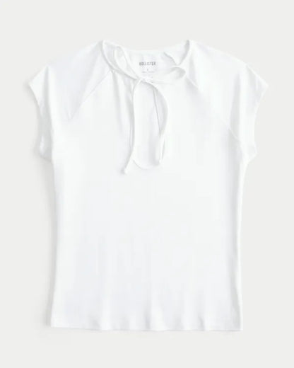 Smooth Seamless Fabric Keyhole Top
