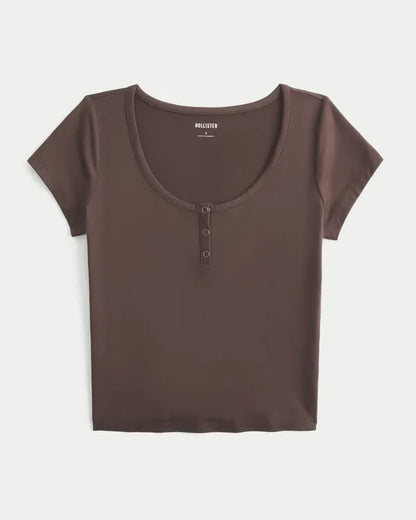Smooth Seamless Fabric Snap Henley