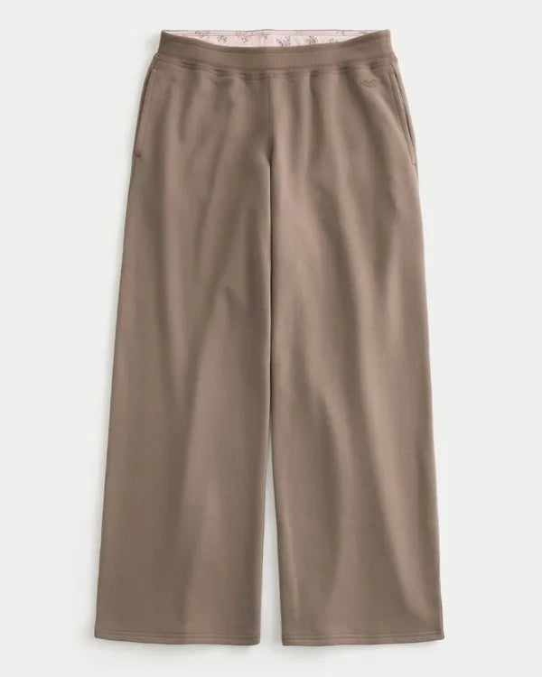 Hollister Feel Good x Target Low-Rise Baggy Sweatpants