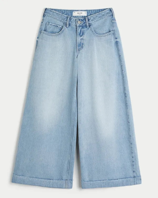 Ultra Low-Rise Beyond Baggy Jeans