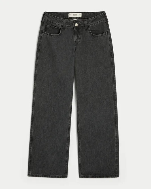 Curvy Low-Rise Baggy Jeans