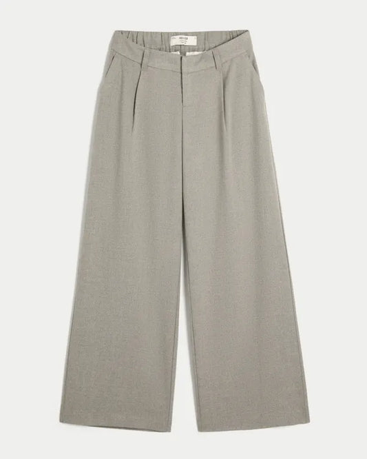 Hollister Livvy Ultra Low-Rise Pleated Super Baggy Pants
